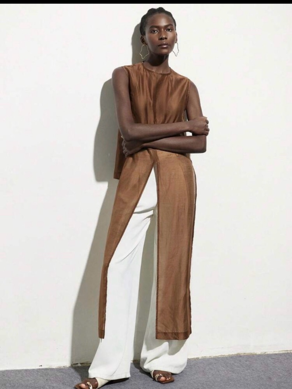 Sleeveless Brown Tunic Overlay with White Wide-Leg Pants